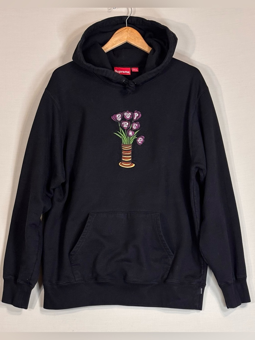 Supreme Flowers Hooded Sweatshirt Black Large Portugal Made Pullover